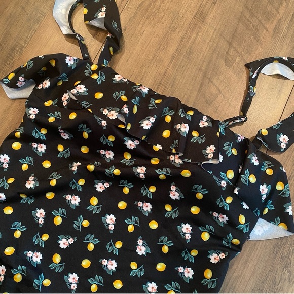 Victoria’s Secret • Lemon Floral Ruffle One-Piece Swimsuit • XL • NWT - Picture 4 of 11